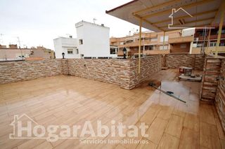 Chalet en venta en Las Islas en Sagunto