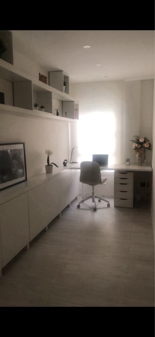 Mueble de oficina blanco