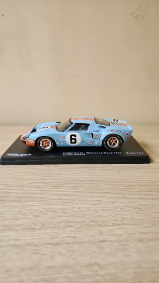 Ford GT 40 1:24 Gulf Modelo Coleccionista