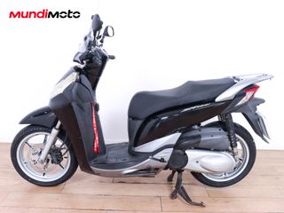 HONDA SCOOPY SH 300I TOP BOX
