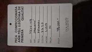 Chaqueta de piel y pelo marrón