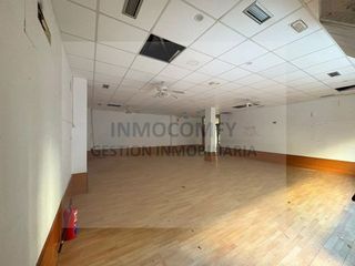 Local comercial en venta en Bisbal d´Empordà, La