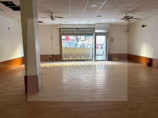 Local comercial en venta en Bisbal d´Empordà, La