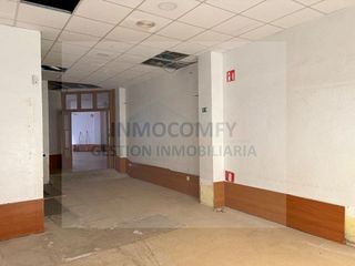 Local comercial en venta en Bisbal d´Empordà, La