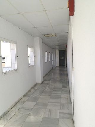 Oficina en alquiler en Palacio de Congresos - Urbadiez - Entrepuentes en Sevilla