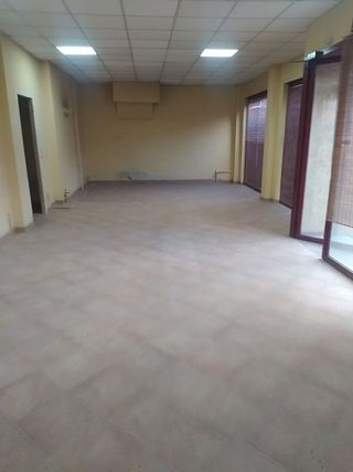 Local comercial en alquiler en Centro en Parla