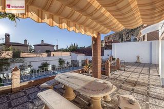 Chalet en venta en Crta. De la Sierra en Granada