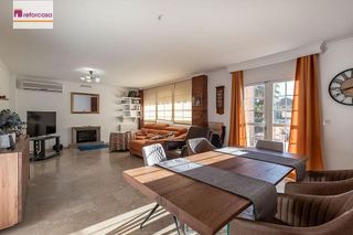 Chalet en venta en Crta. De la Sierra en Granada