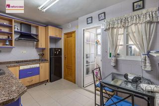 Chalet en venta en Crta. De la Sierra en Granada