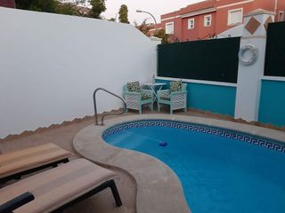 Casa adosada en venta en Huércal de Almería