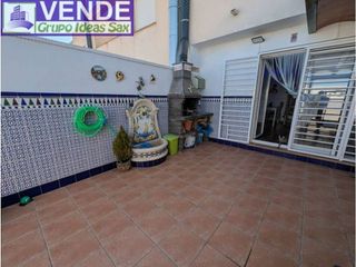 Casa adosada en venta en Sax