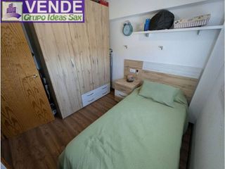 Casa adosada en venta en Sax