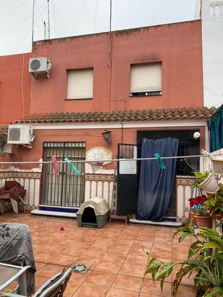 Casa adosada en venta en Centro en Bormujos