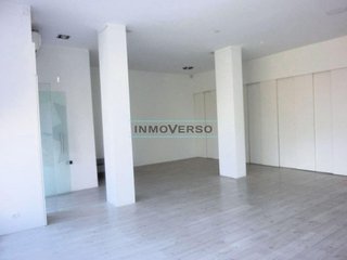 Local comercial en venta en Paseo Marítimo de Levante en Vélez-Málaga