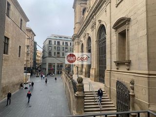 Local comercial en alquiler en Centre Històric - Rambla Ferran - Estació en Lleida