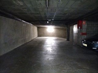 Garaje en venta en Eixample Sud – Migdia en Girona