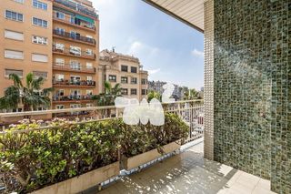 Piso en alquiler en La Salut en Barcelona