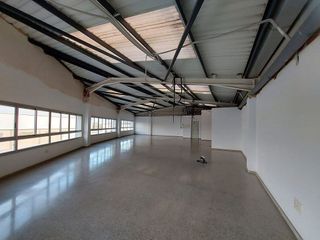 Nave industrial en alquiler en Poligono Mas del Jutge en Torrent