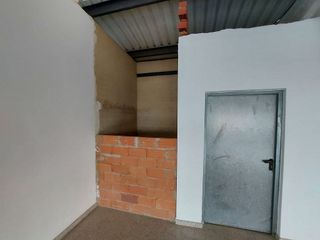 Nave industrial en alquiler en Poligono Mas del Jutge en Torrent