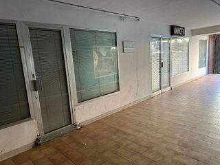 Local comercial en alquiler en Barbastro