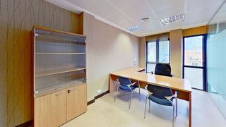 Oficina en alquiler en Huarte/Uharte