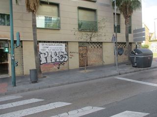Local comercial en alquiler en Barrio Alto - San Félix - Oliveros - Altamira en Almería