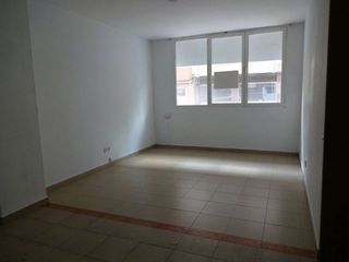 Local comercial en alquiler en Muriedas en Camargo