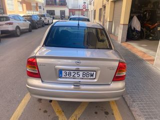 Opel Astra con cambio de nombre incluido