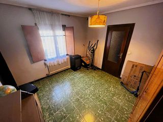 Chalet en venta en Utebo