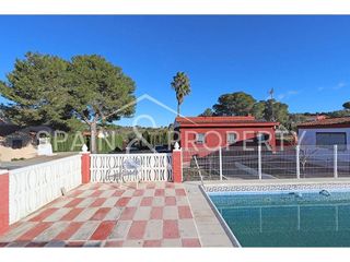 Chalet en venta en Monserrat
