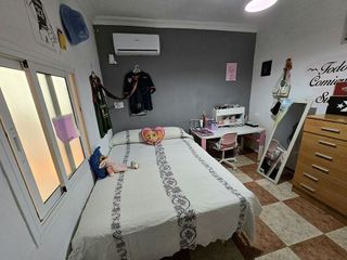 Casa adosada en venta en Morón de la Frontera