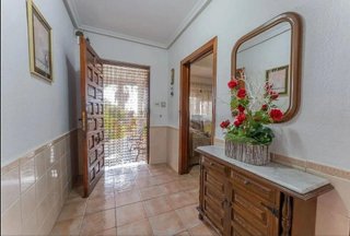 Chalet en venta en Peña de las Águilas en Elche