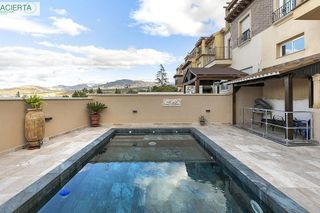 Casa pareada en venta en Gójar