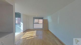 Piso en venta en Numancia en Madrid