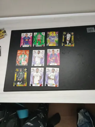 Cromos de fútbol variados