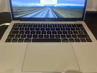 MacBook Pro 13” 2017 i5 8GB RAM Argento