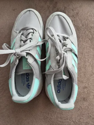 Zapatillas Adidas Forest Grove Talla 38.5