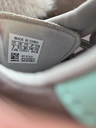 Zapatillas Adidas Forest Grove Talla 38.5