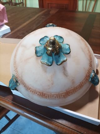 Lámpara de cristal y metal beige y azul