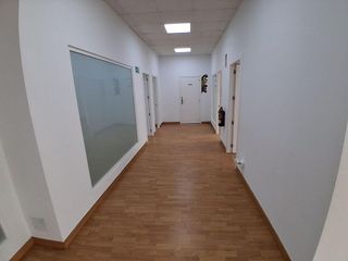 Local comercial en venta en Santa Cruz - Industria - Polígono Campollano en Albacete