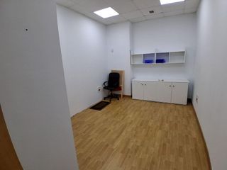 Local comercial en venta en Santa Cruz - Industria - Polígono Campollano en Albacete