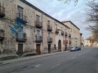 Edificio en venta en Cuéllar