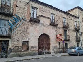 Edificio en venta en Cuéllar