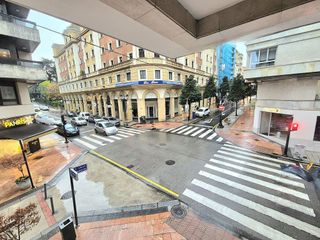 Local comercial en venta en Campo San Francisco - Plaza de América en Oviedo