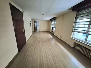 Local comercial en venta en Campo San Francisco - Plaza de América en Oviedo