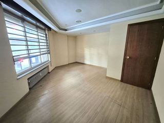 Local comercial en venta en Campo San Francisco - Plaza de América en Oviedo