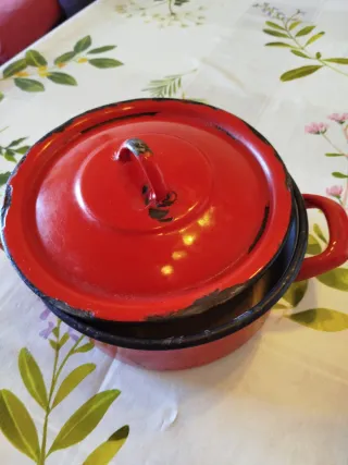 Cazuela vintage esmaltada roja 16cm