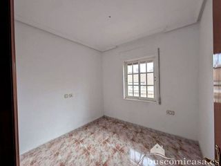 Piso en venta en Linares