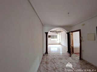Piso en venta en Linares