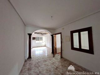Piso en venta en Linares